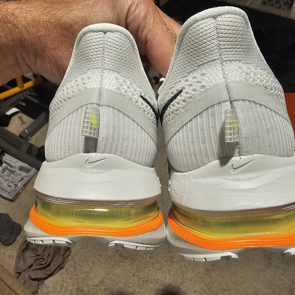 Size 11.5 - Nike Pegasus Premium White-Volt Orange Rare Color main image 6